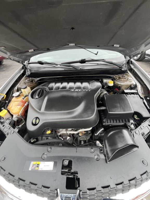 2013 Dodge Avenger Image 15