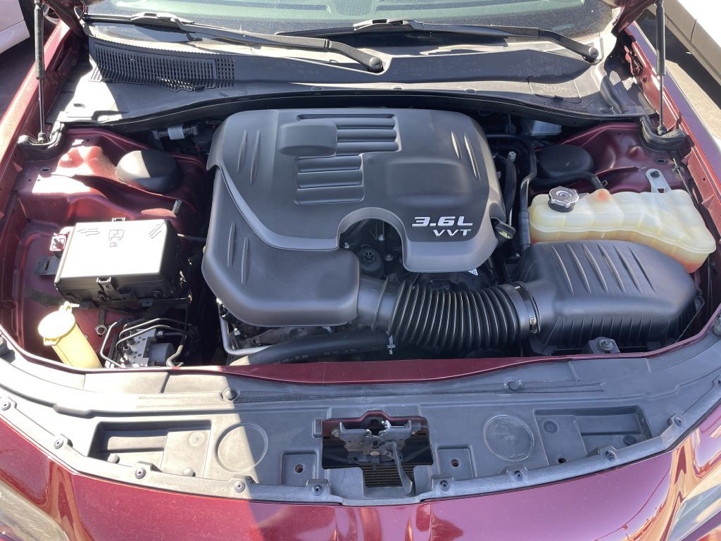 2019 Chrysler 300 Image 12