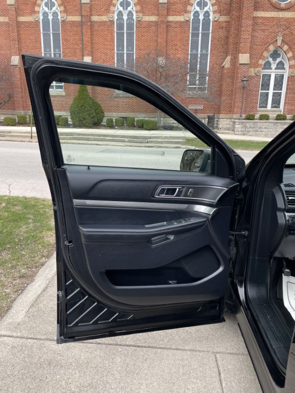 2019 Ford Explorer Image 6