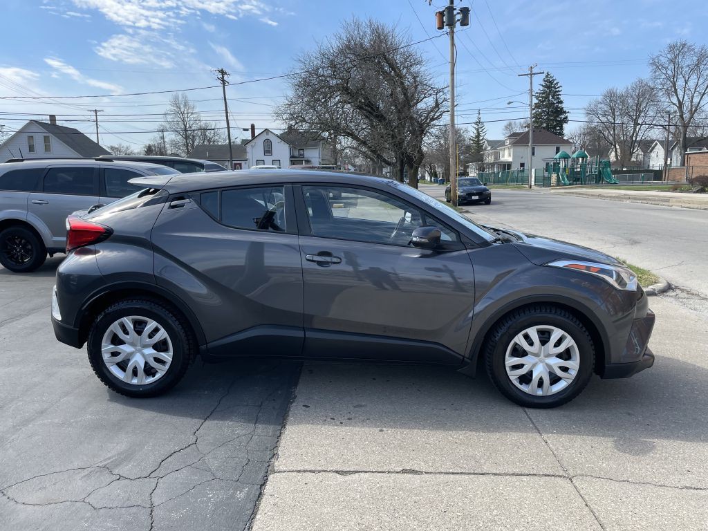 2019 Toyota C-HR Image 3
