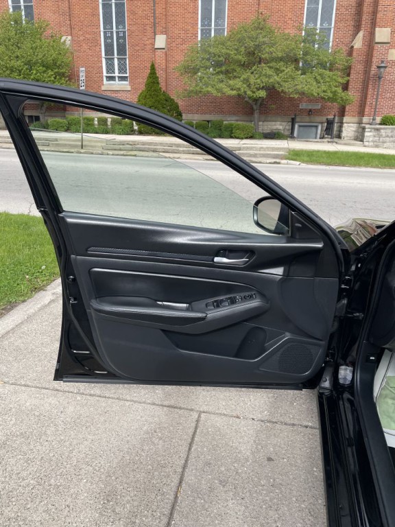 2024 Nissan Altima Image 6