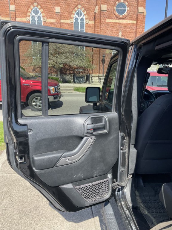 2017 Jeep Wrangler Unlimited Image 8