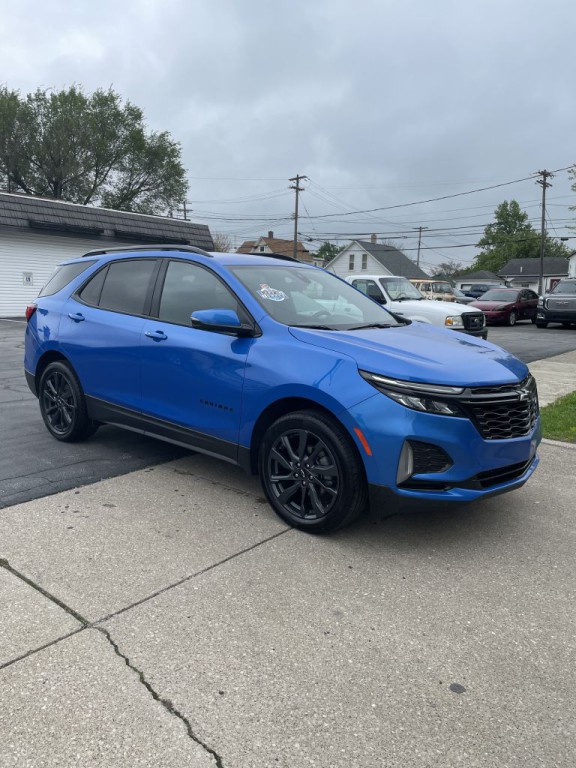 2024 Chevrolet Equinox Image 2