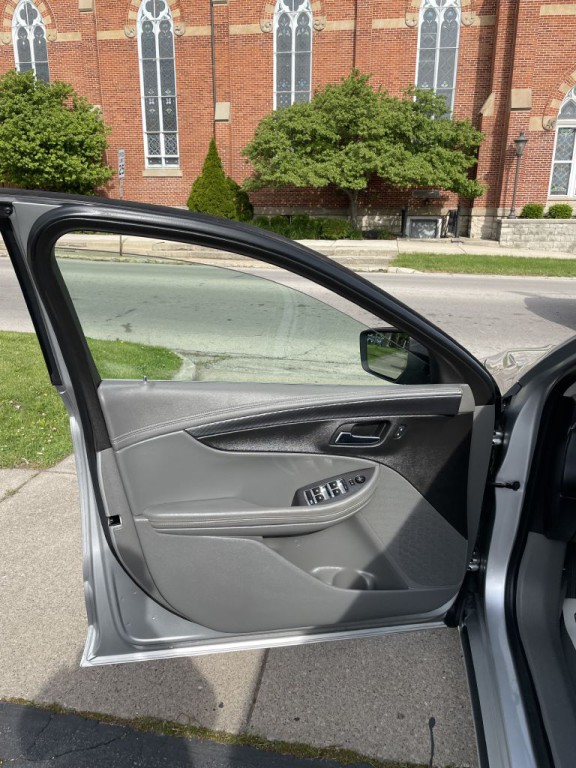 2015 Chevrolet Impala Image 6