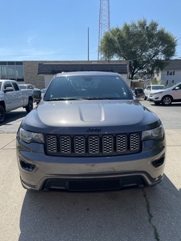 2017 Jeep Grand Cherokee Image 1