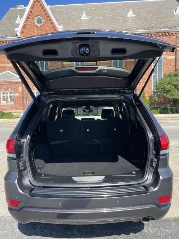 2017 Jeep Grand Cherokee Image 11