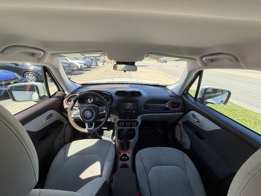 2015 Jeep Renegade Image 10