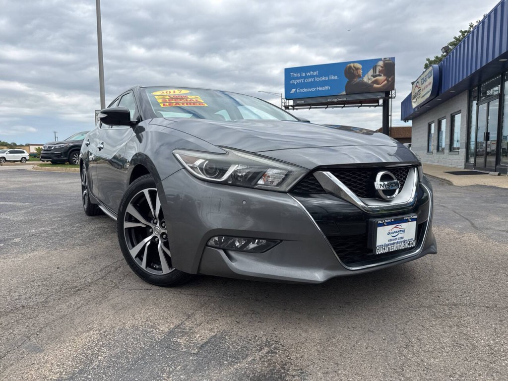 2017 Nissan Maxima Image 2