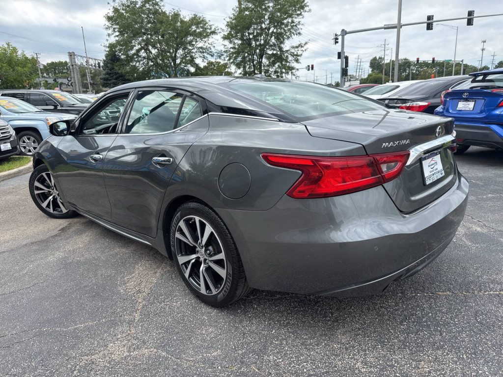 2017 Nissan Maxima Image 7