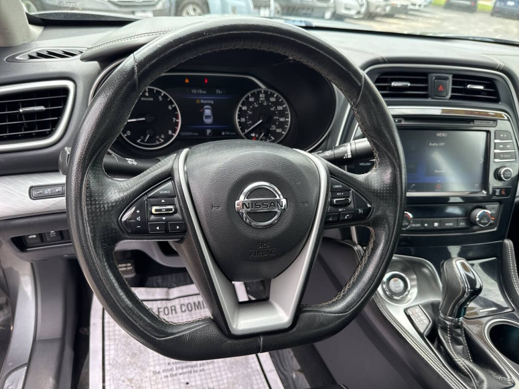 2017 Nissan Maxima Image 17