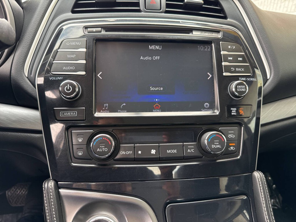 2017 Nissan Maxima Image 22