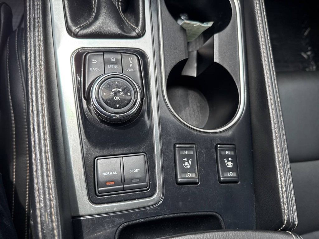2017 Nissan Maxima Image 24