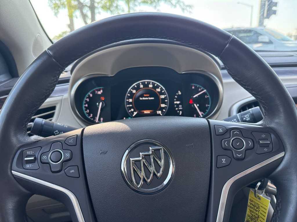 2016 Buick LaCrosse Image 16