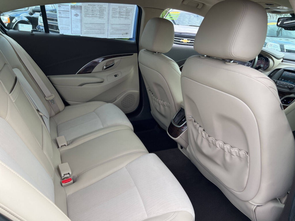 2016 Buick LaCrosse Image 41