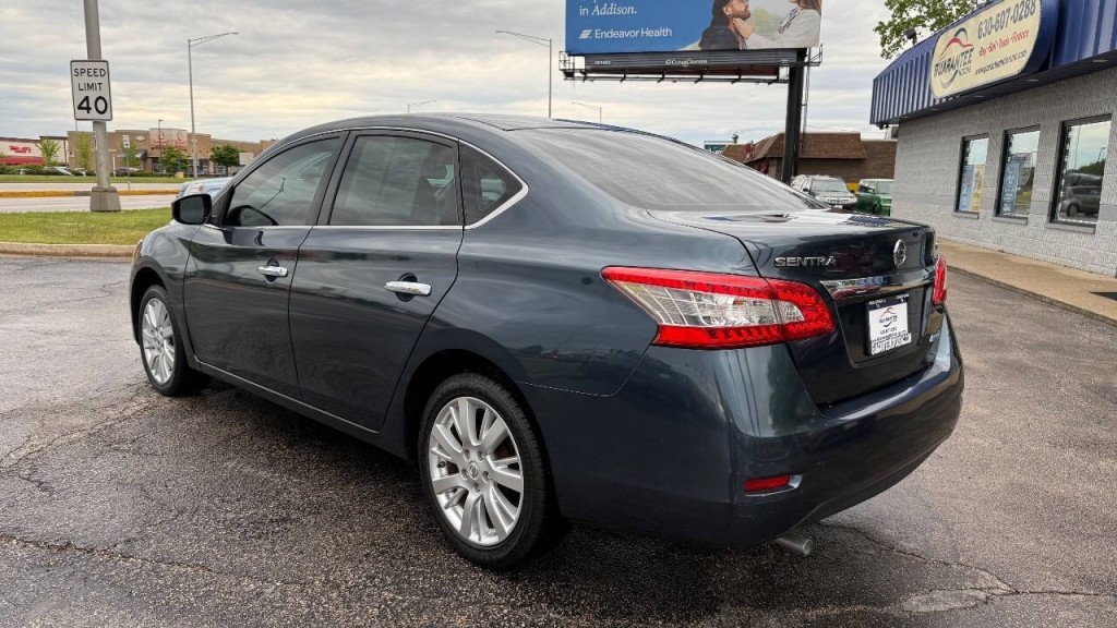 2014 Nissan Sentra Image 2