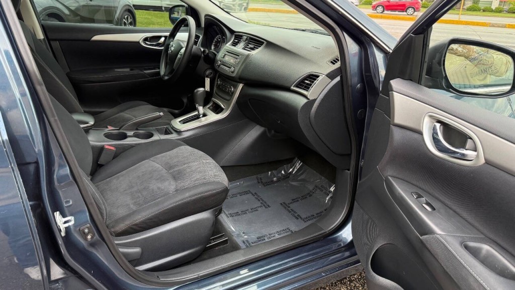 2014 Nissan Sentra Image 17