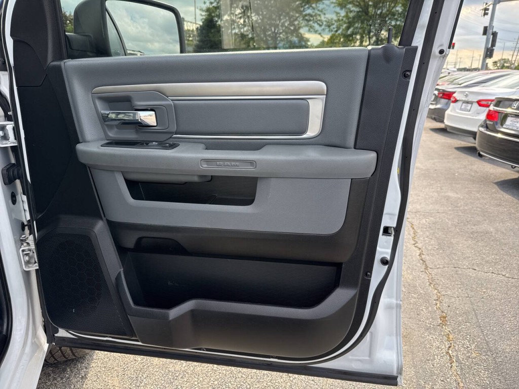 2019 RAM 1500 Image 12