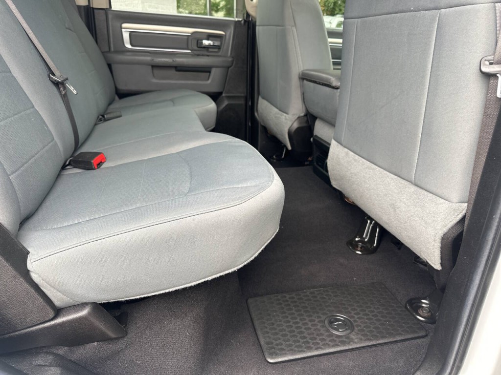 2019 RAM 1500 Image 32