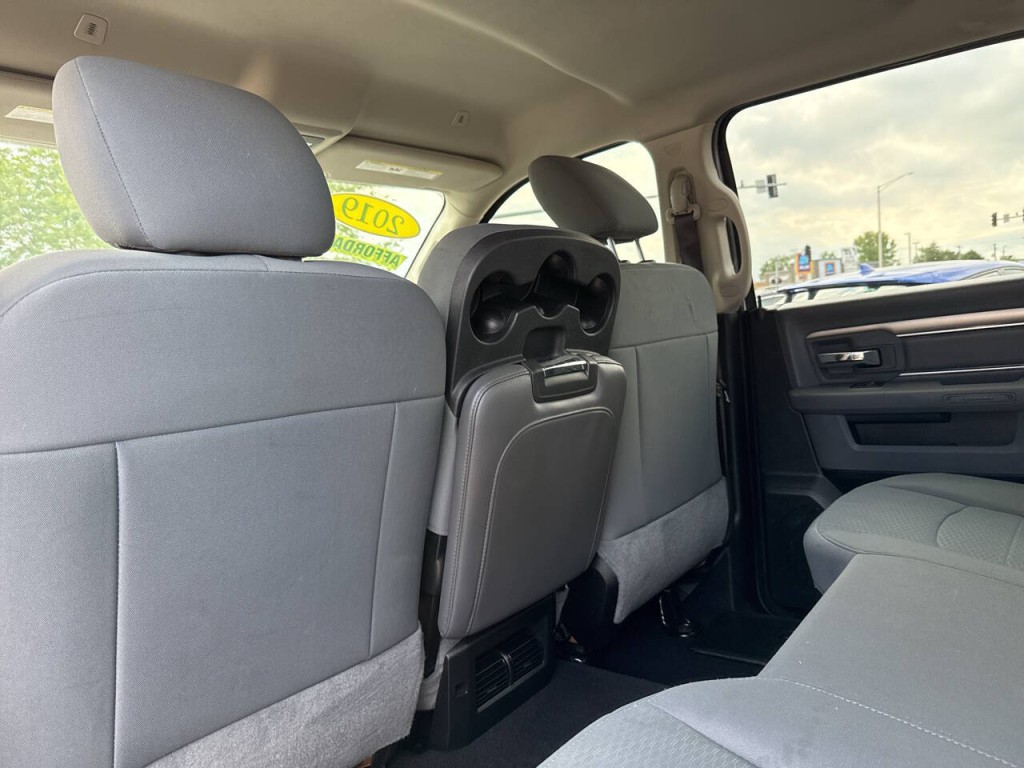 2019 RAM 1500 Image 43