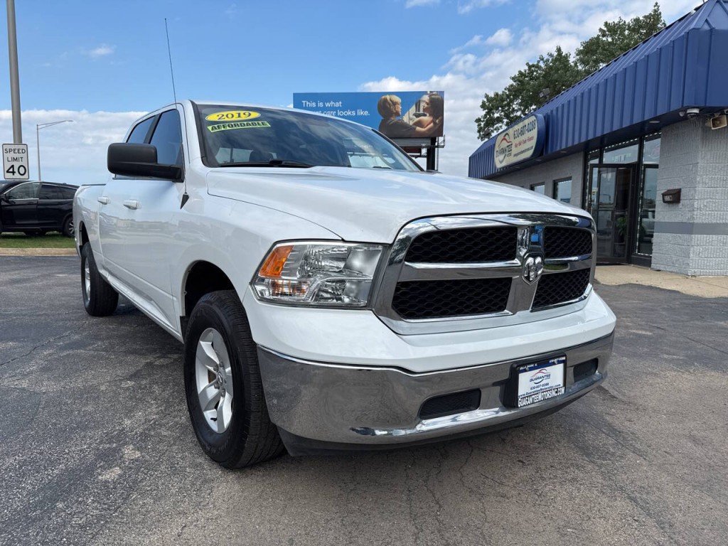 2019 RAM 1500 Image 3