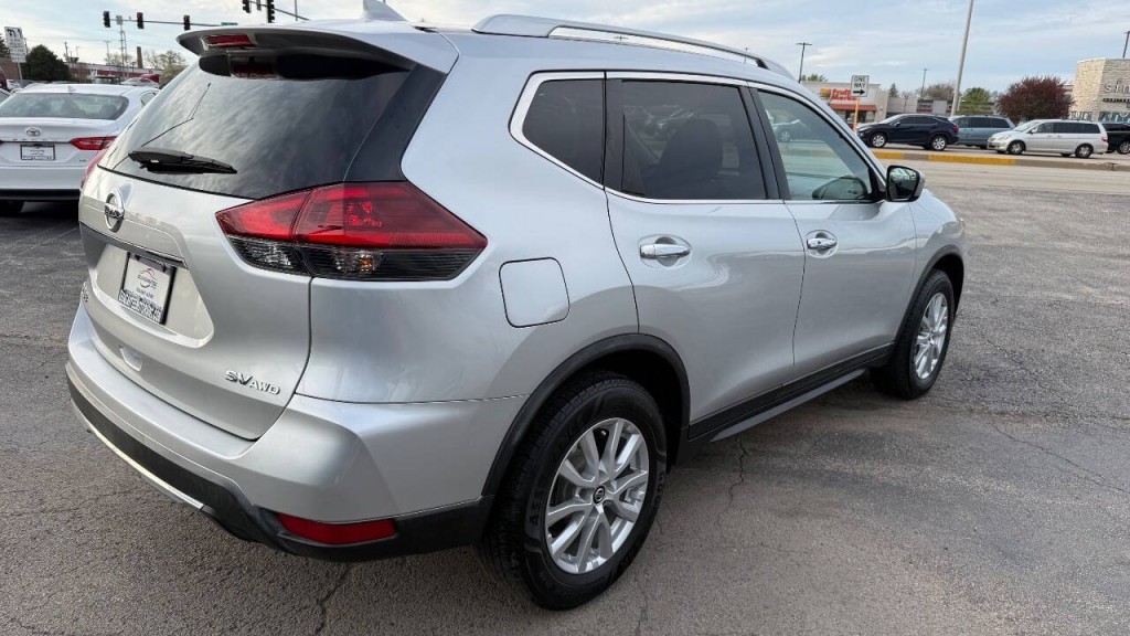 2018 Nissan Rogue Image 6