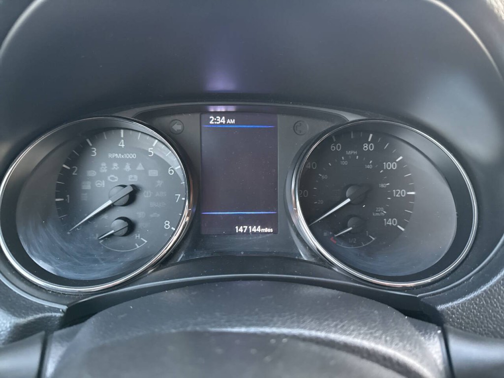 2018 Nissan Rogue Image 16