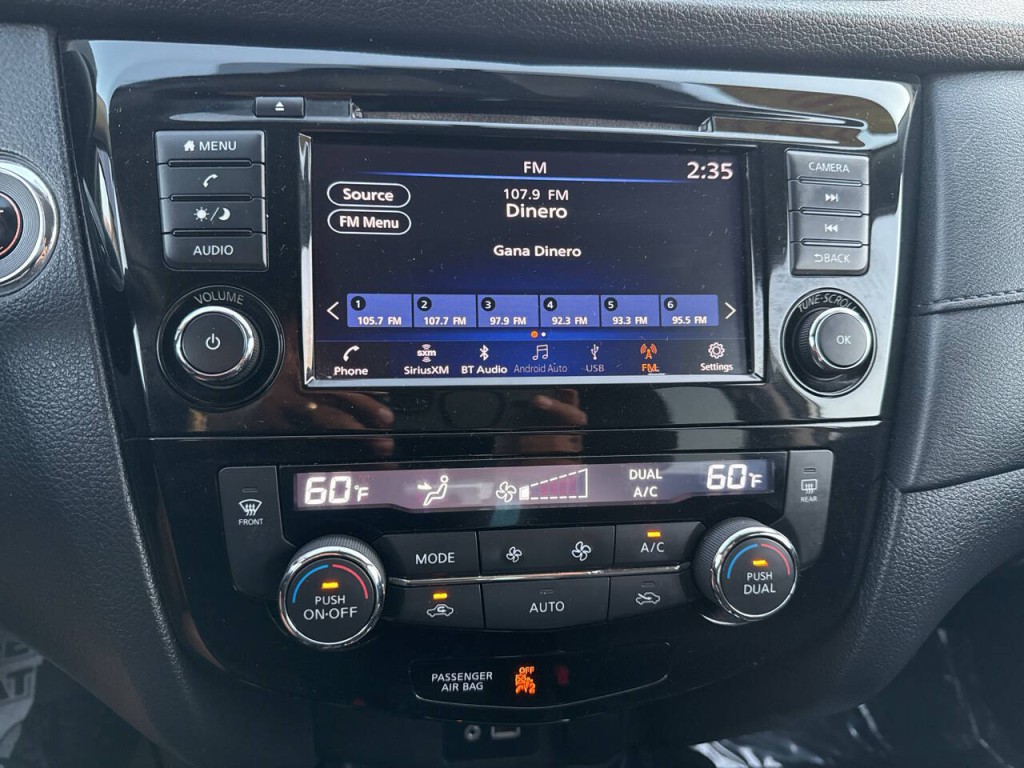 2018 Nissan Rogue Image 19