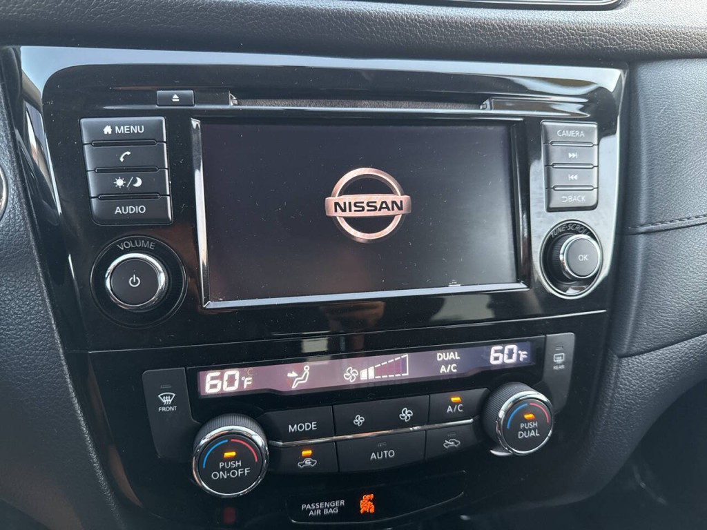 2018 Nissan Rogue Image 22