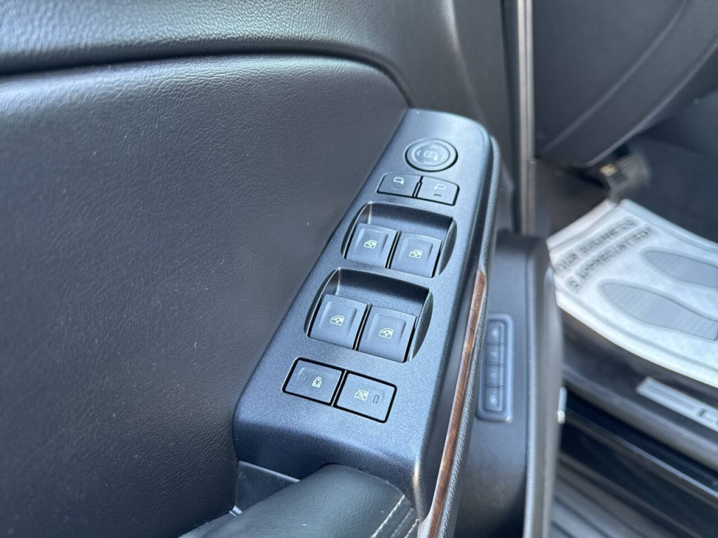 2019 Chevrolet Tahoe Image 14