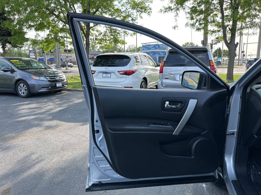 2013 Nissan Rogue Image 10