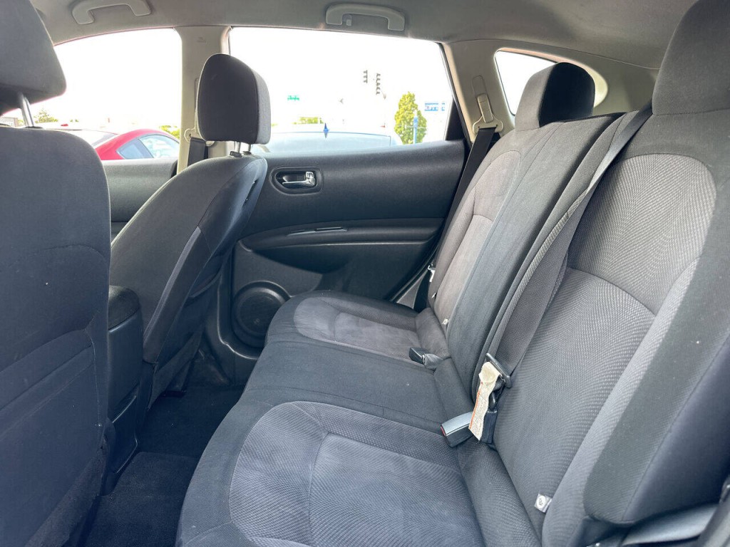 2013 Nissan Rogue Image 35