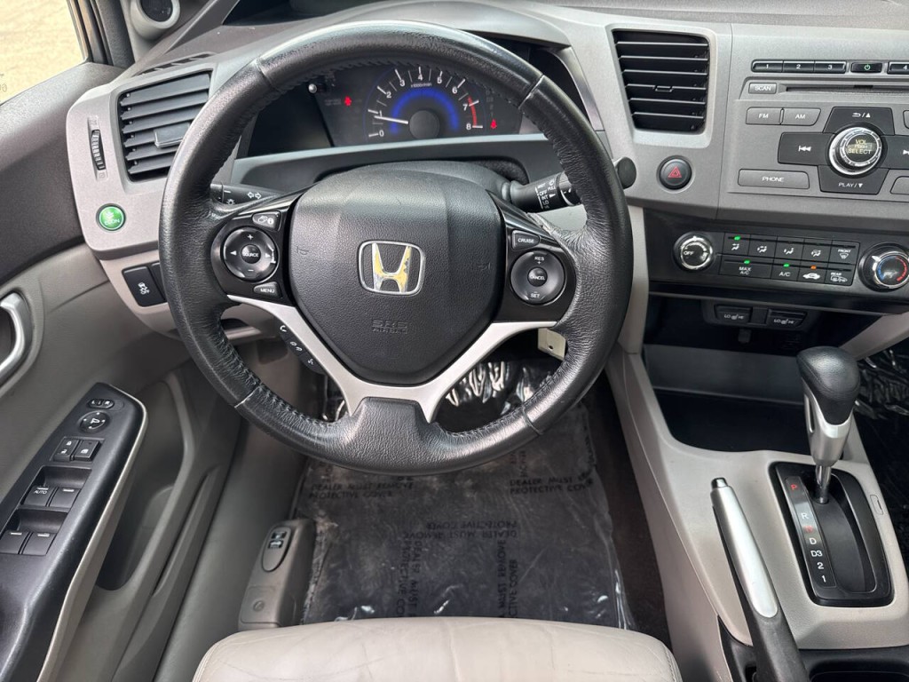 2012 Honda Civic Image 16