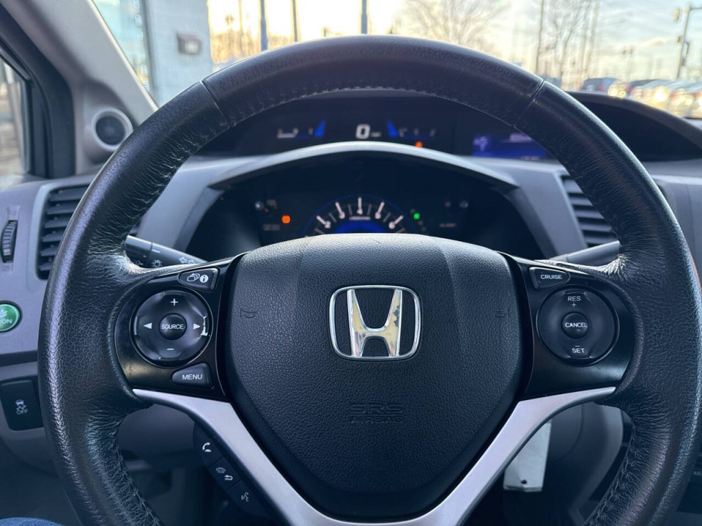2012 Honda Civic Image 17