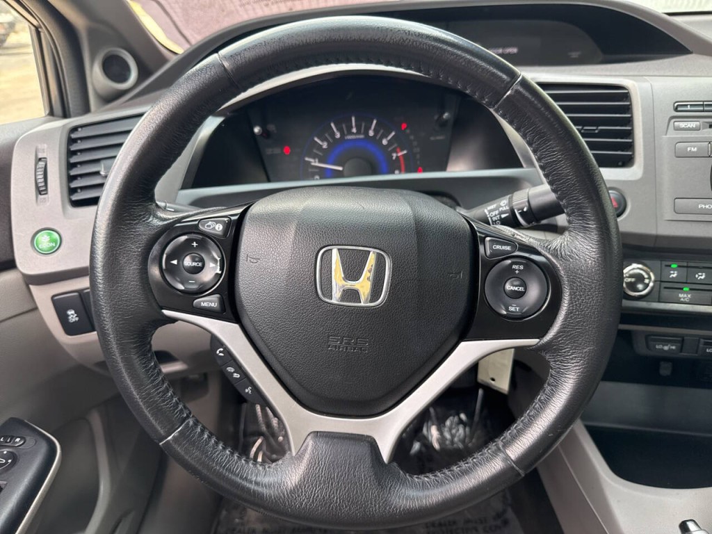 2012 Honda Civic Image 18