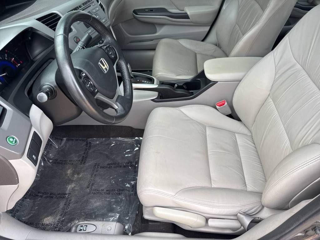 2012 Honda Civic Image 32