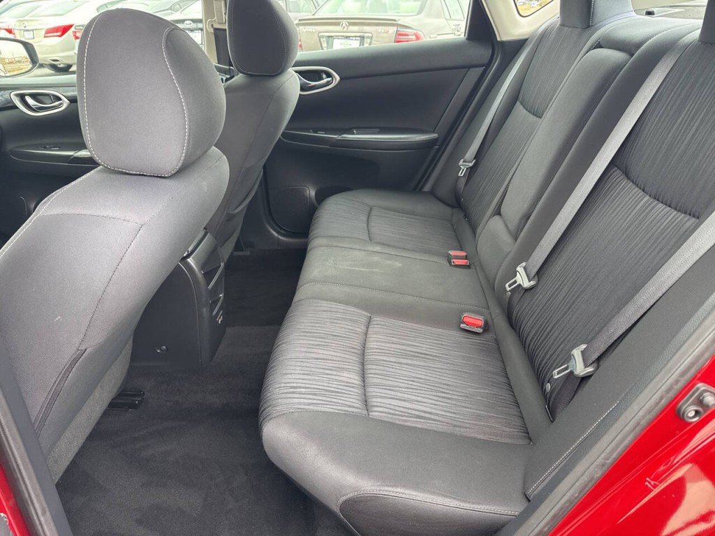 2019 Nissan Sentra Image 32
