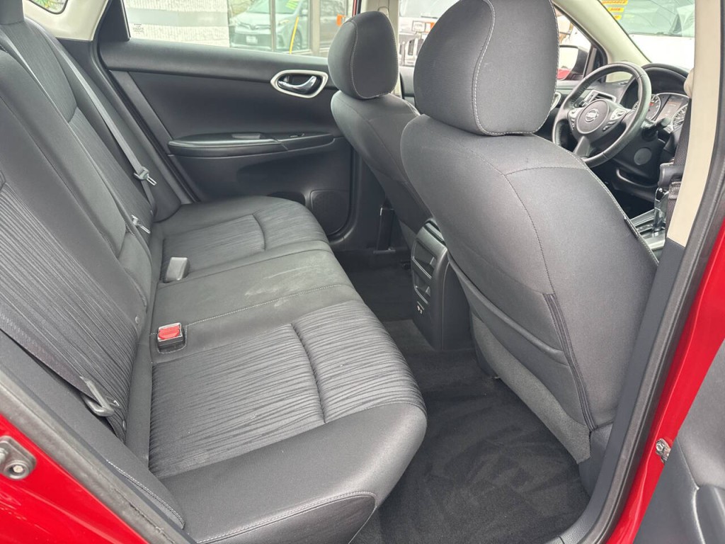 2019 Nissan Sentra Image 35