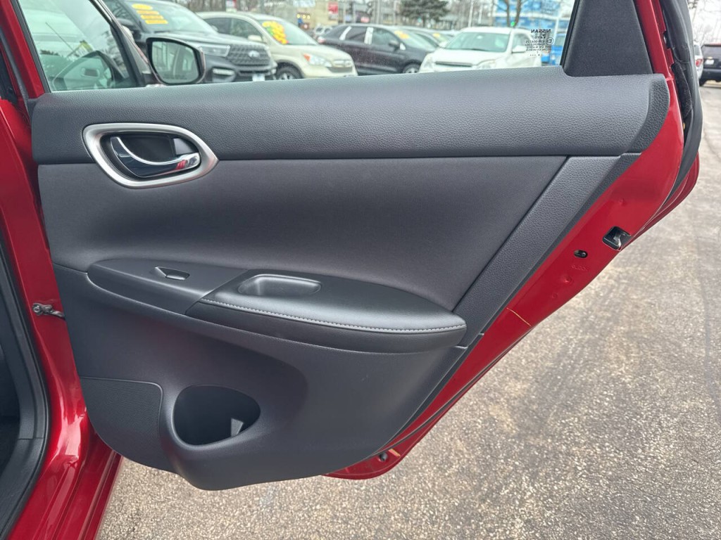 2019 Nissan Sentra Image 9