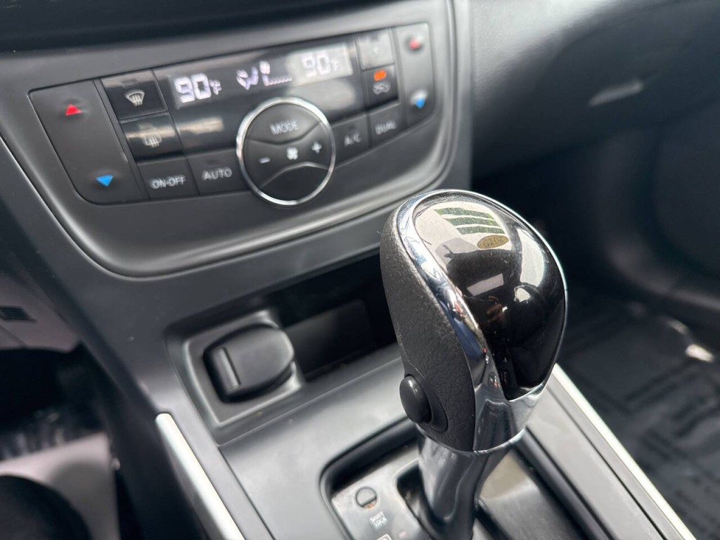 2019 Nissan Sentra Image 21