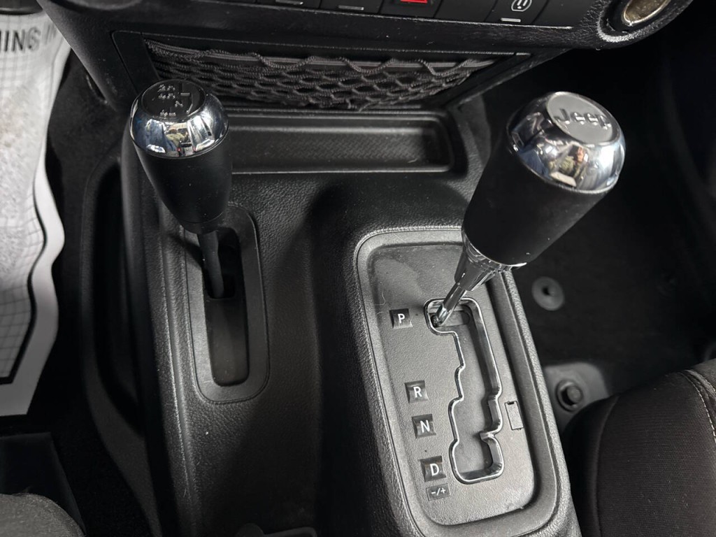 2016 Jeep Wrangler Unlimited Image 25