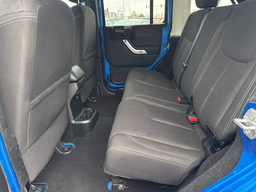 2016 Jeep Wrangler Unlimited Image 35