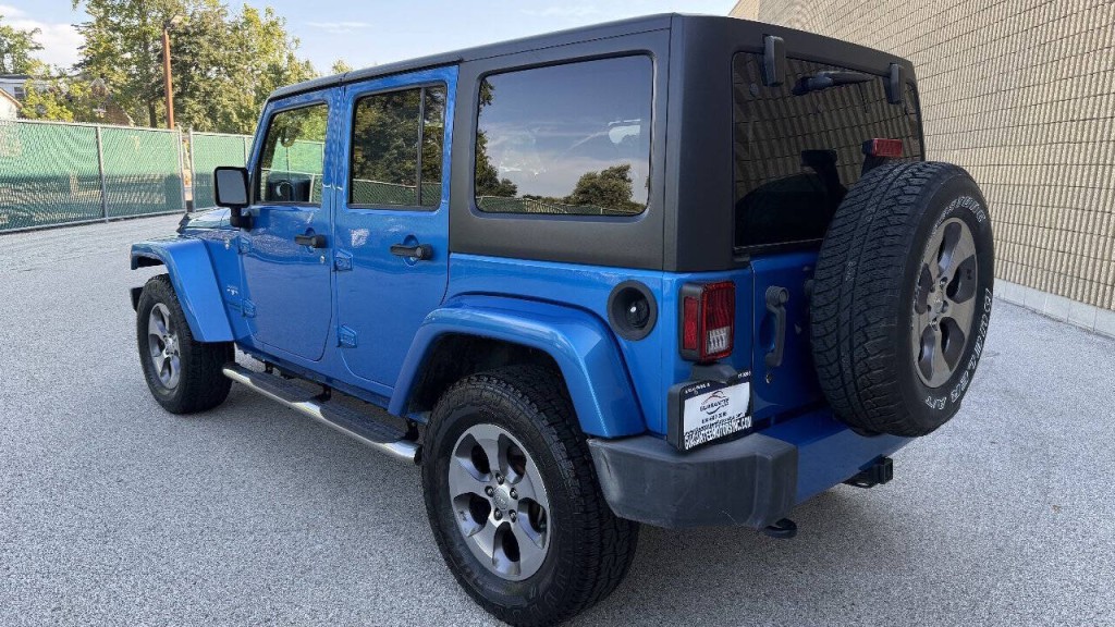 2016 Jeep Wrangler Unlimited Image 3