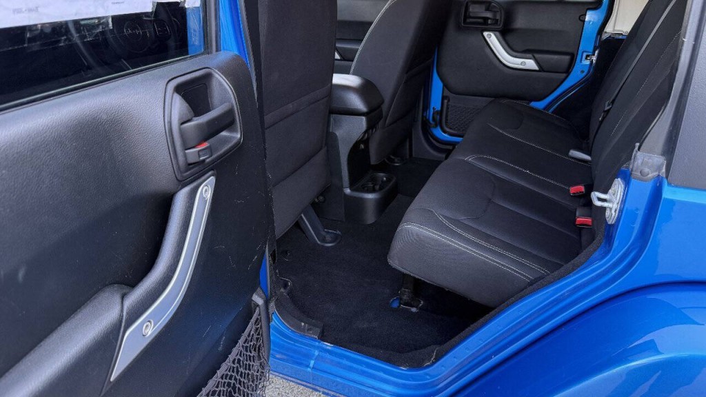 2016 Jeep Wrangler Unlimited Image 18