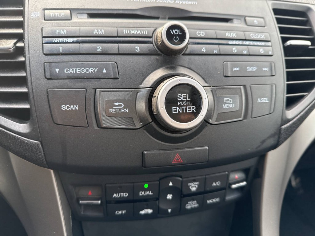 2010 Acura TSX Image 19