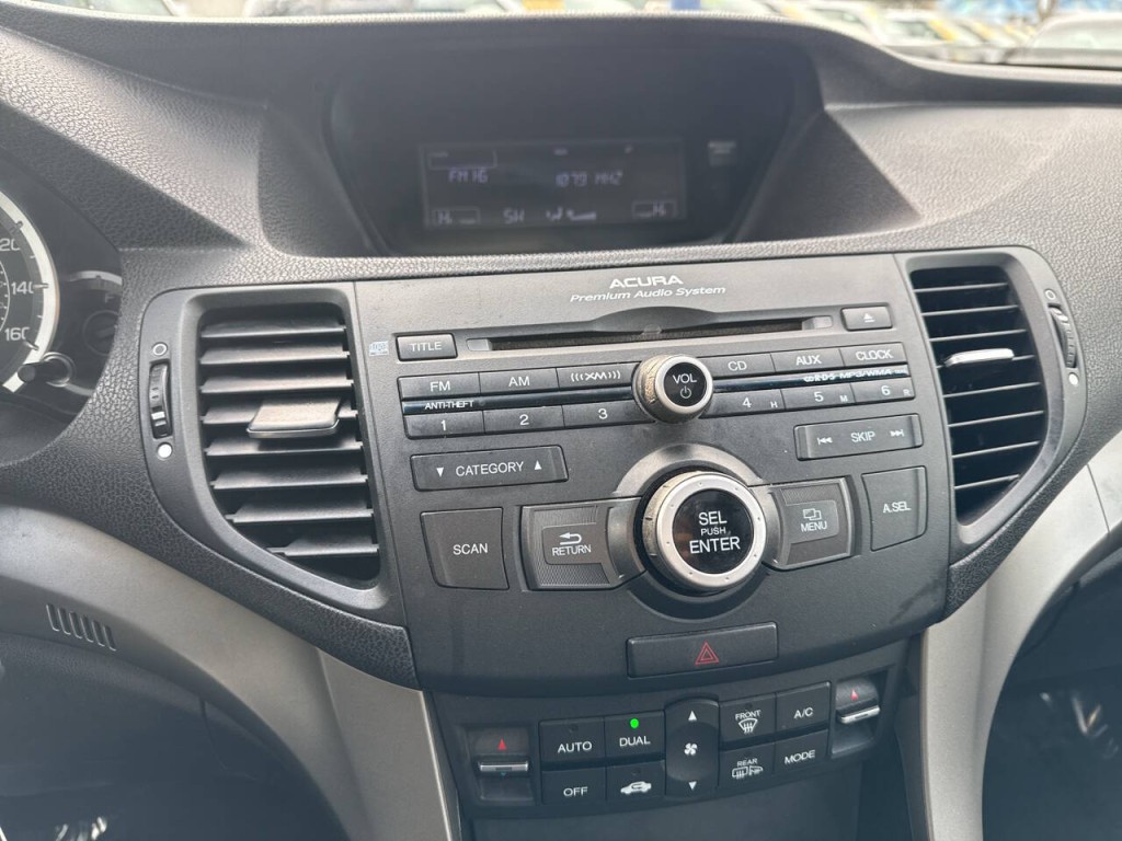 2010 Acura TSX Image 20
