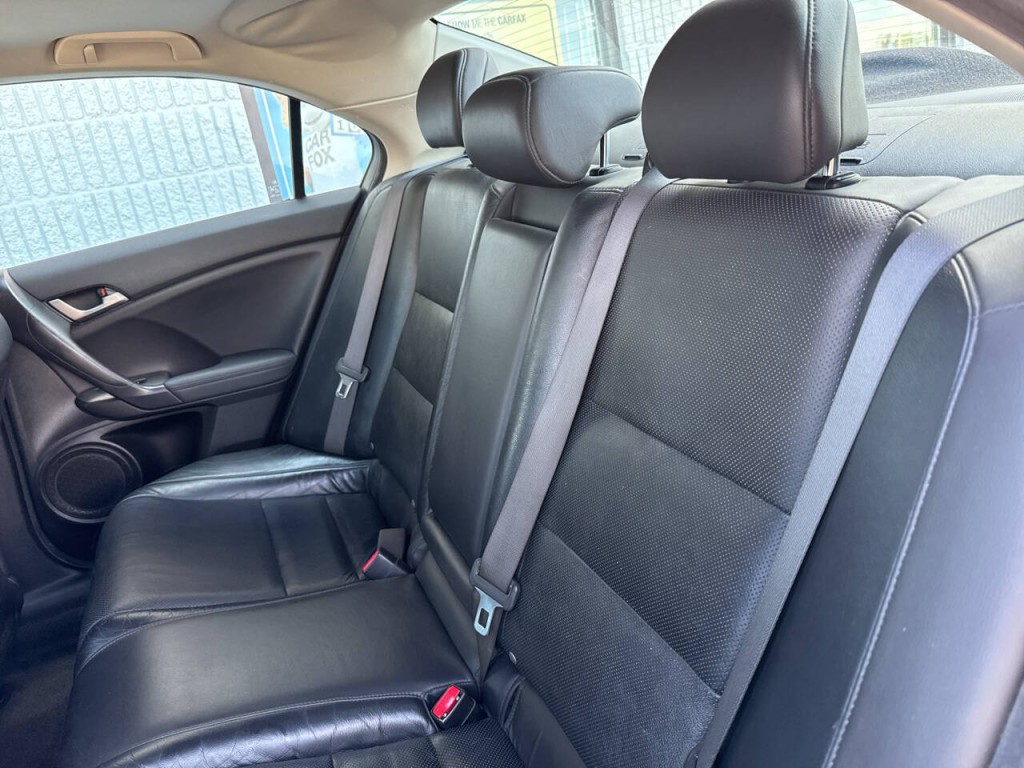 2010 Acura TSX Image 32