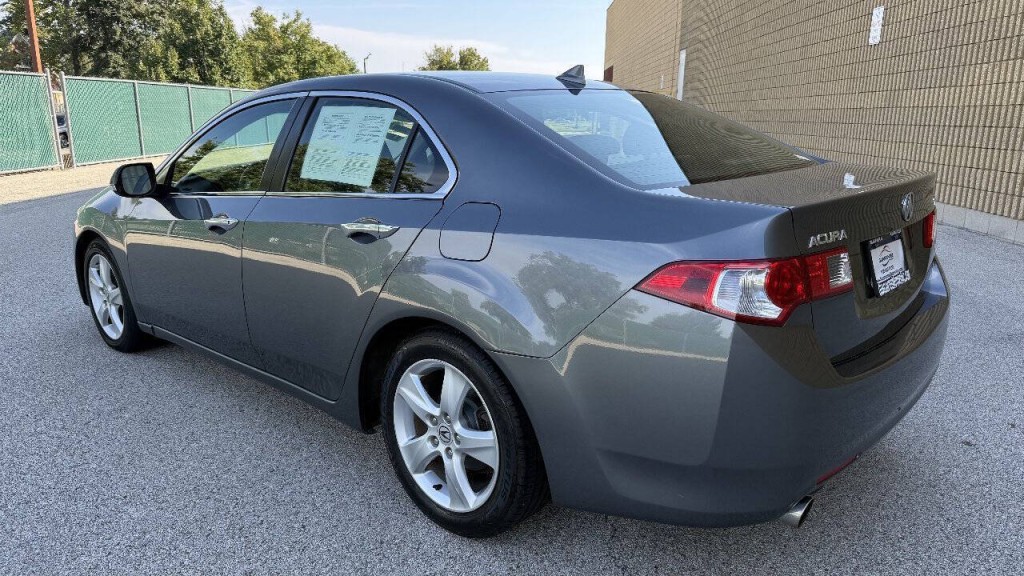 2010 Acura TSX Image 3