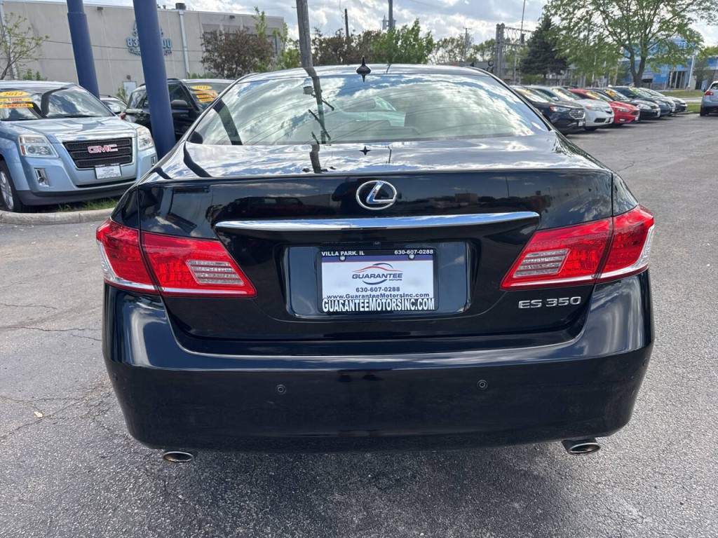 2011 Lexus ES 350 Image 10
