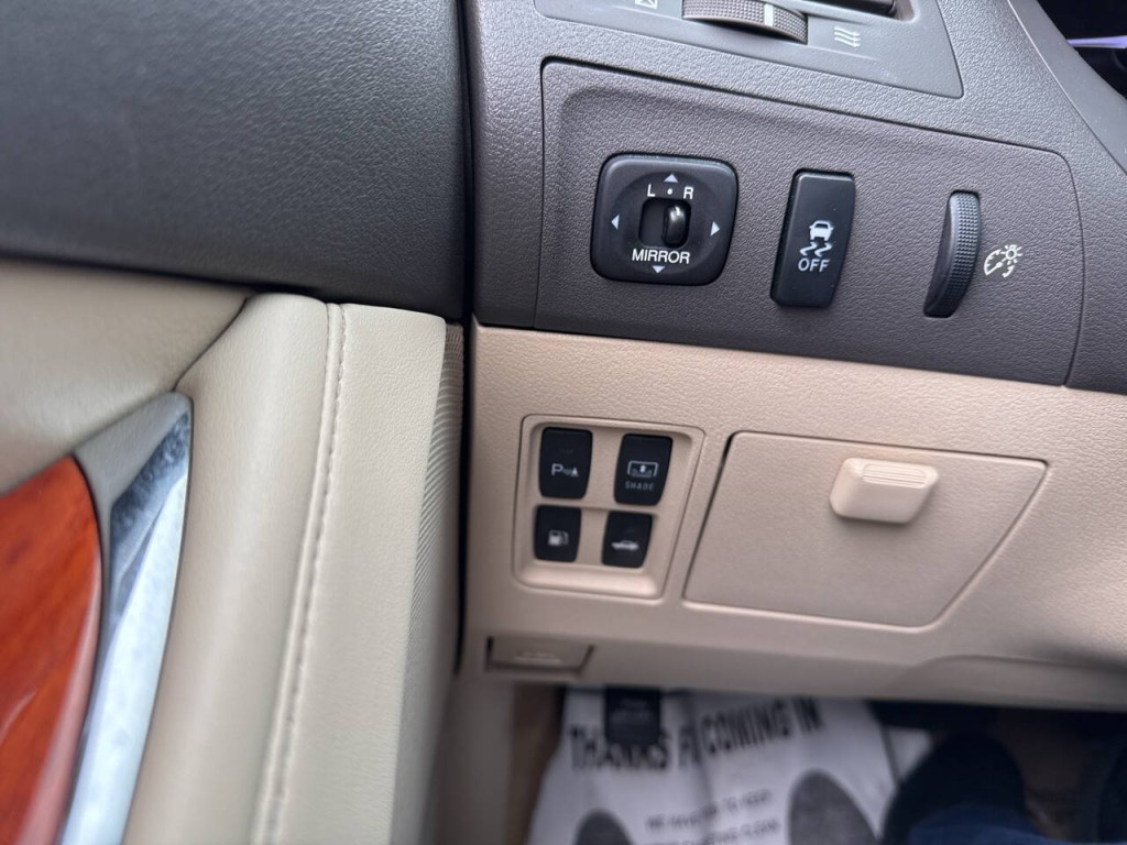 2011 Lexus ES 350 Image 18