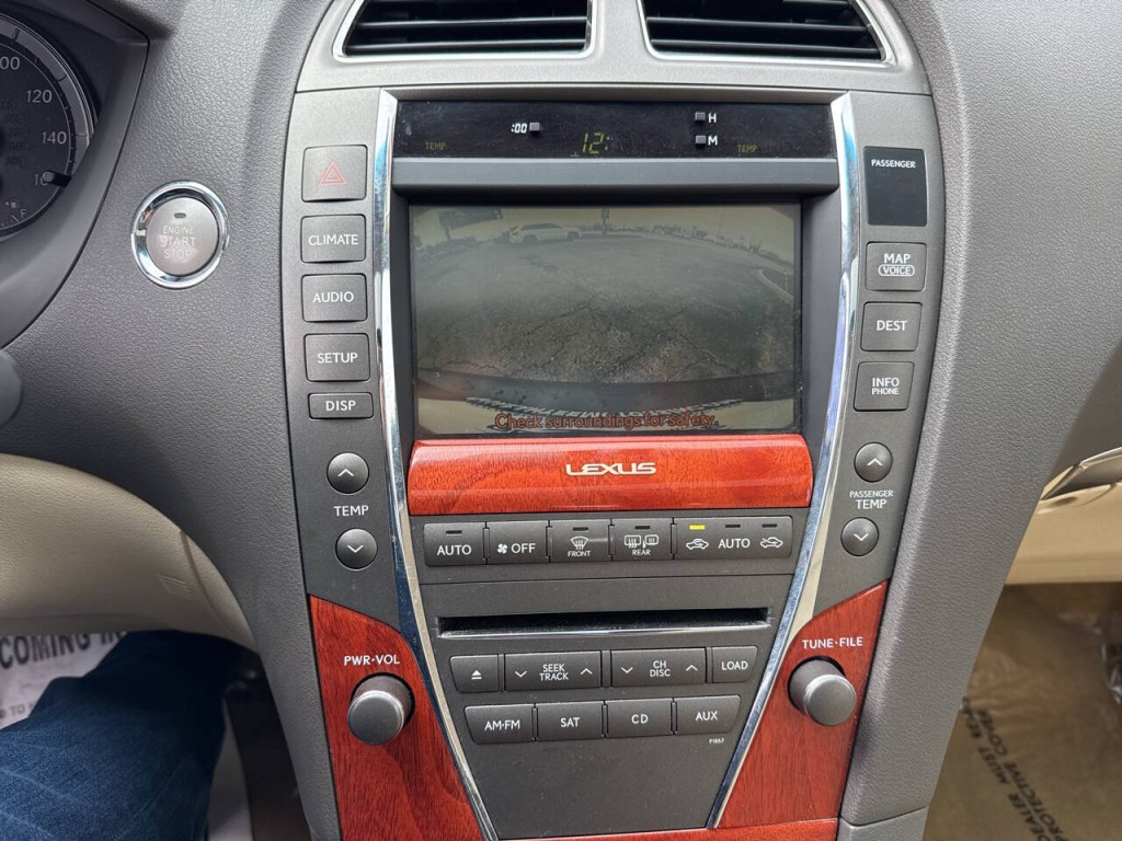 2011 Lexus ES 350 Image 23